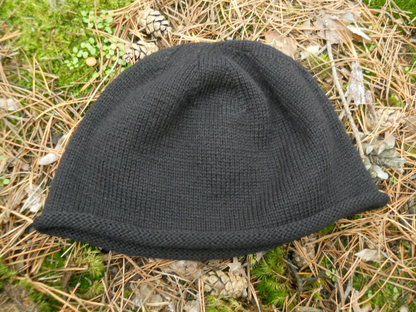 Black Men’s Hat, Fashion Skull Cap, Merino Wool Rolled Beanie, Lightweight Thin Men’s Hat