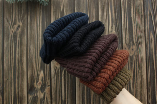 100% Merino Wool Beanie, Classic Cuffed Hat, Unisex Ribbed Knited  Hat for Men and Women